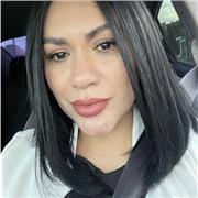 Maestra de Historia, Filosofía, licenciada en Derecho